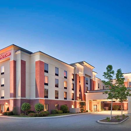 Hampton Inn & Suites Providence / Смитфилд Экстерьер фото