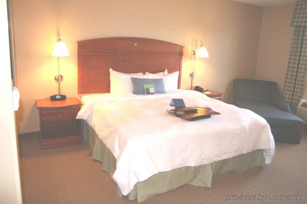 Hampton Inn & Suites Providence / Смитфилд Номер фото