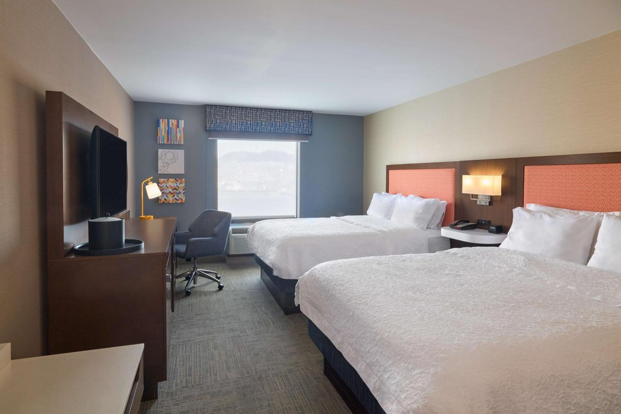Hampton Inn & Suites Providence / Смитфилд Экстерьер фото