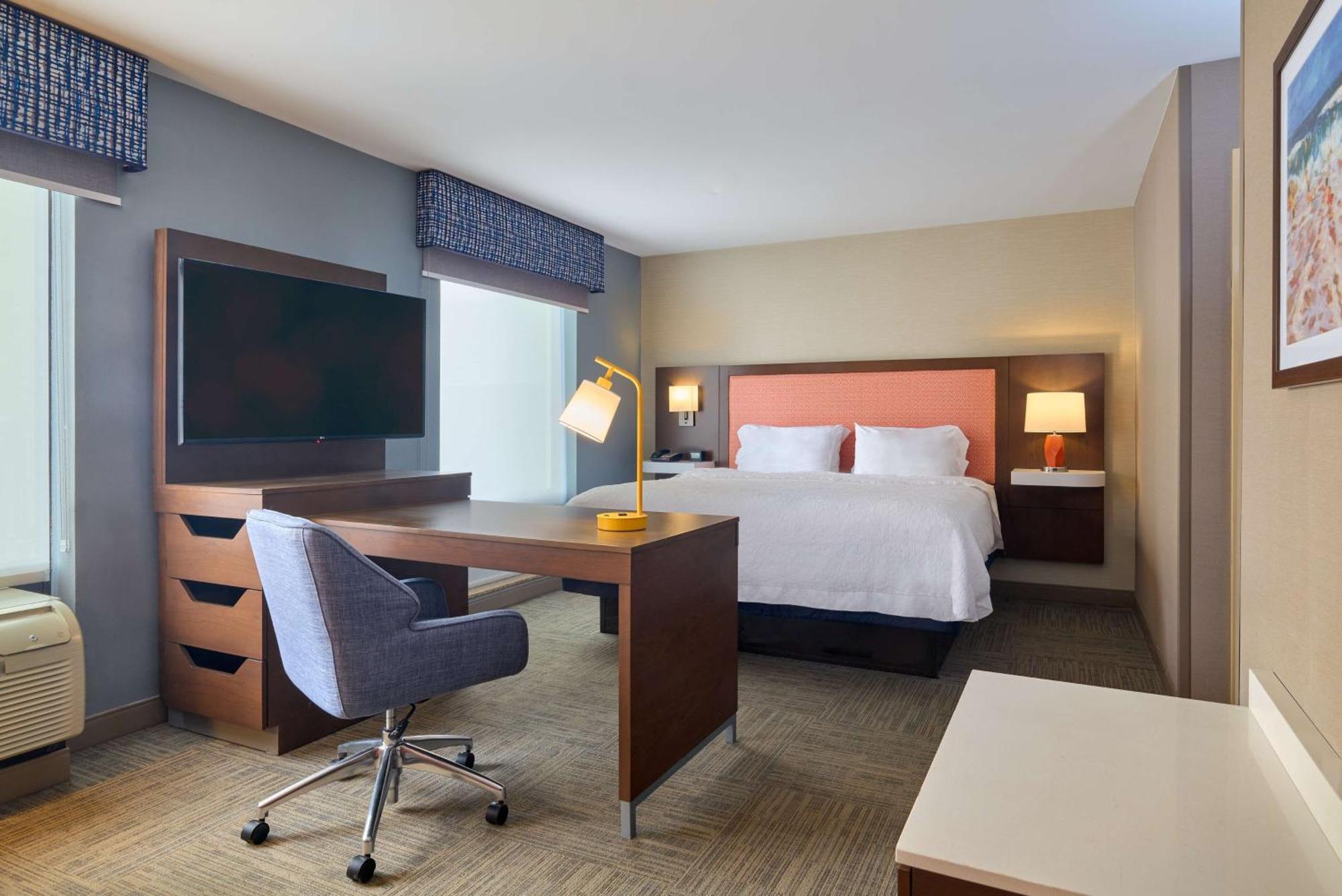 Hampton Inn & Suites Providence / Смитфилд Экстерьер фото