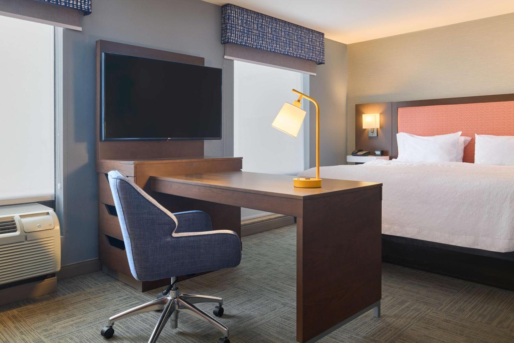Hampton Inn & Suites Providence / Смитфилд Экстерьер фото