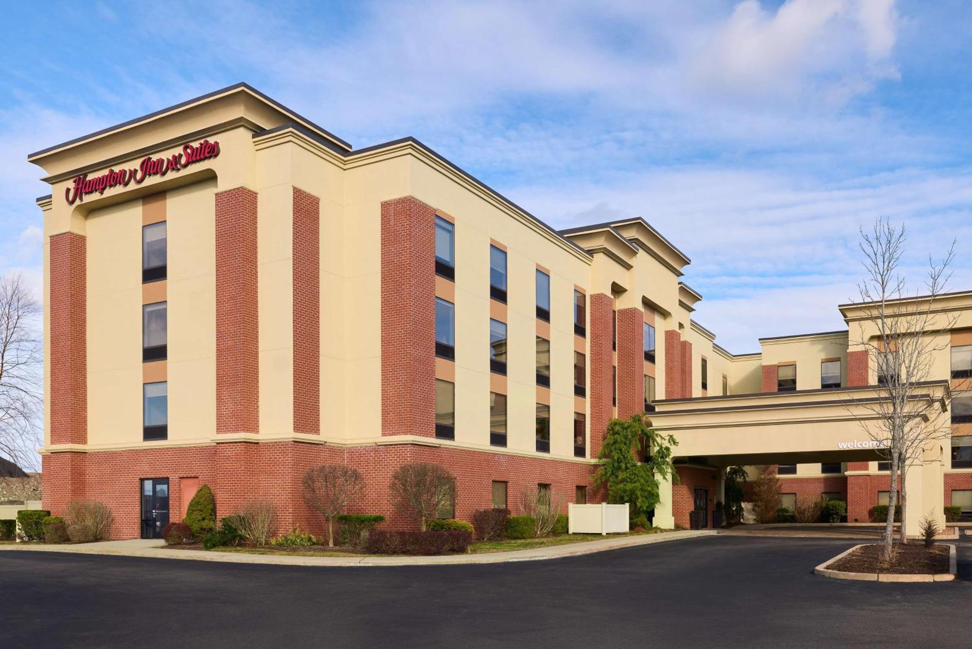 Hampton Inn & Suites Providence / Смитфилд Экстерьер фото