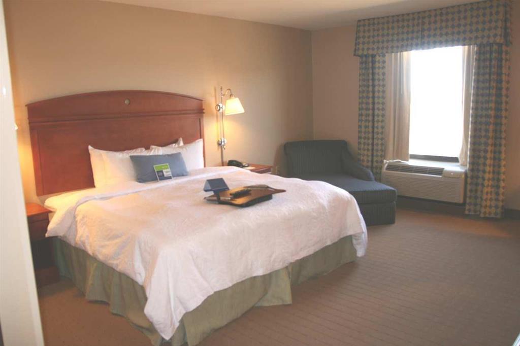 Hampton Inn & Suites Providence / Смитфилд Номер фото